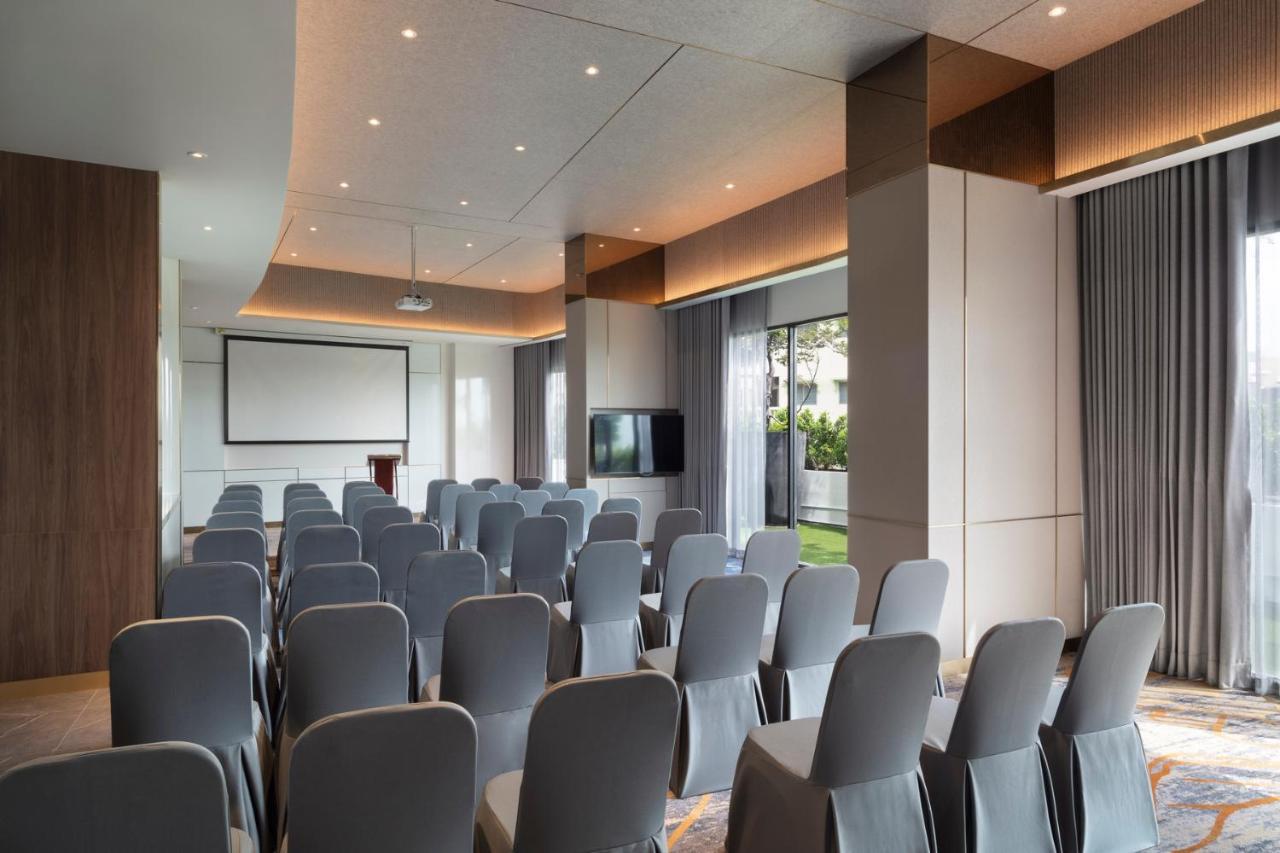 Oakwood Suites Tiwanon Bangkok Nonthaburi Eksteriør billede